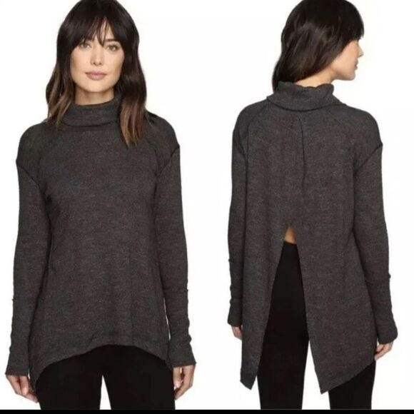 Free People We The Free Gray Turtleneck Split Back Long Sleeve Top Size M Boho - Picture 1 of 6